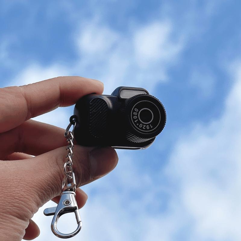 Zoomu Mini Camera Keychain - Retro Camera Portable Keychain Photo Video Camera 100 Mins Battery Life Micro Video Camcorder