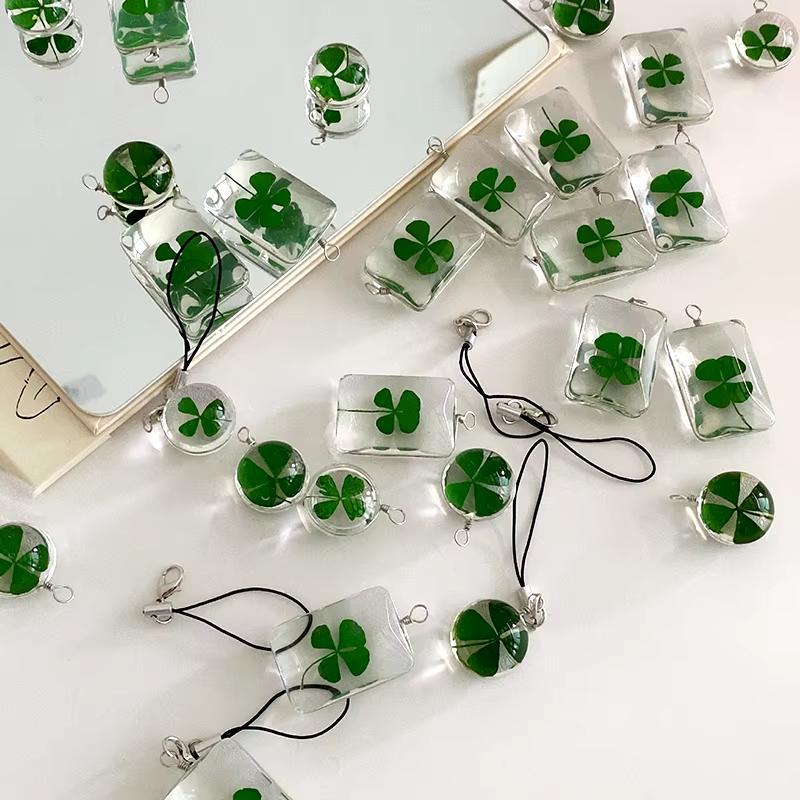 Four-leaf Clover Design Phone Chain, 2 Counts pack Round Glass Pendant Phone Lanyard, Phone Strap for Women & Girls, Mobile Phone Decoration Accessories